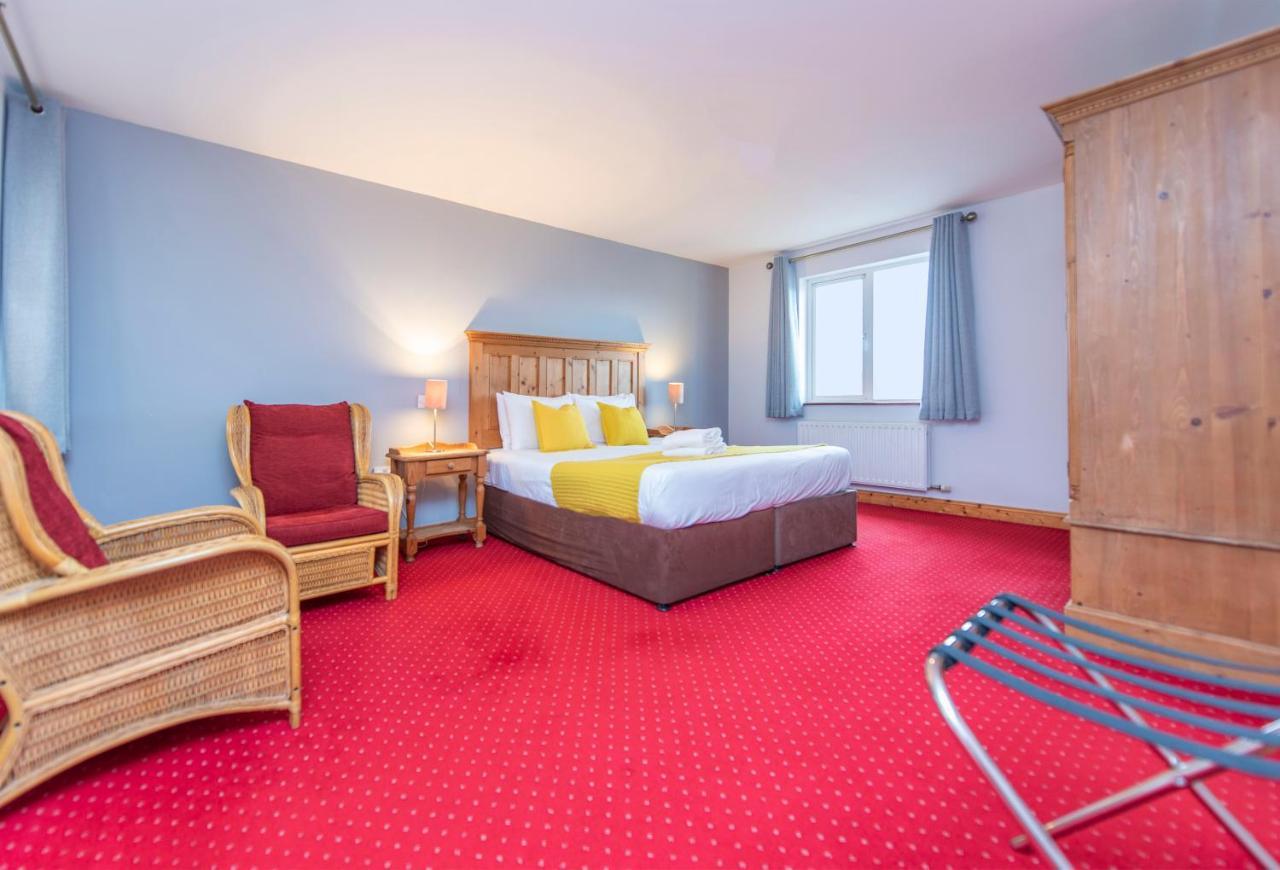 Dingle Marina Lodge Экстерьер фото