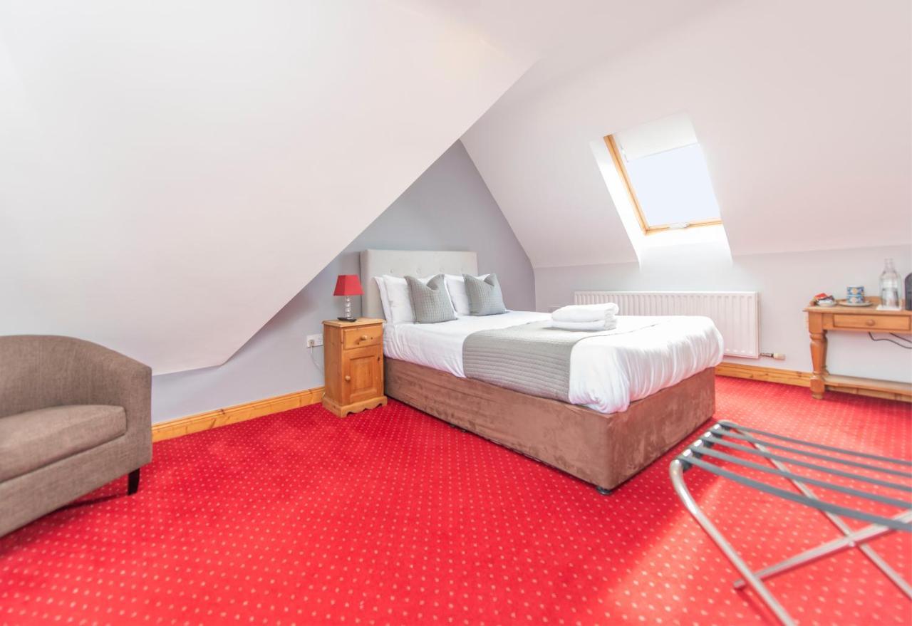 Dingle Marina Lodge Экстерьер фото