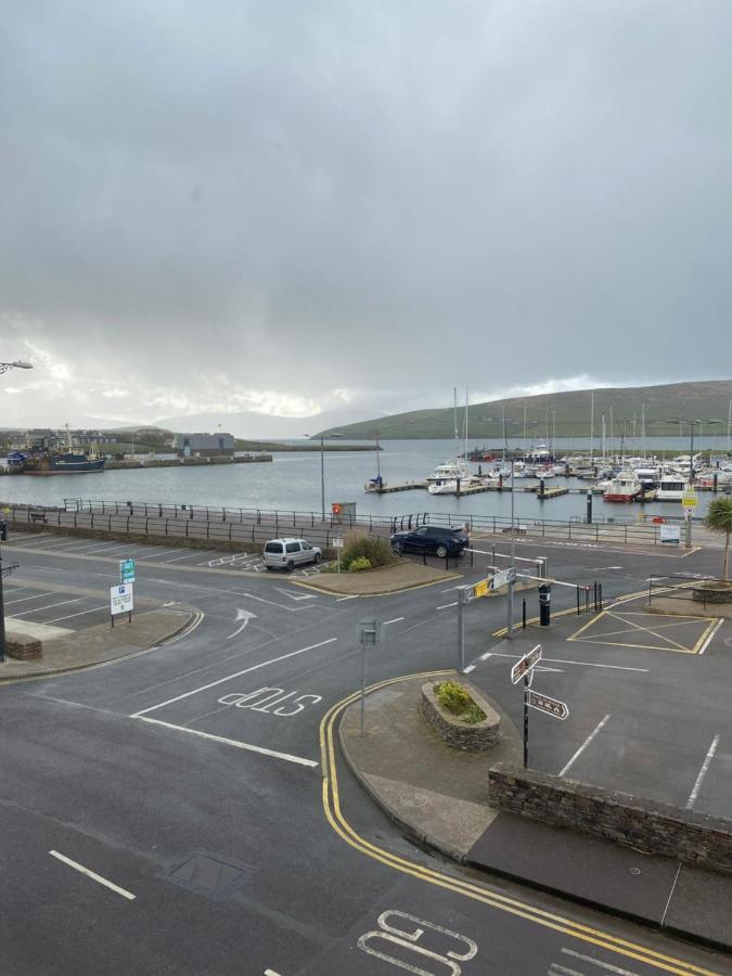Dingle Marina Lodge Экстерьер фото