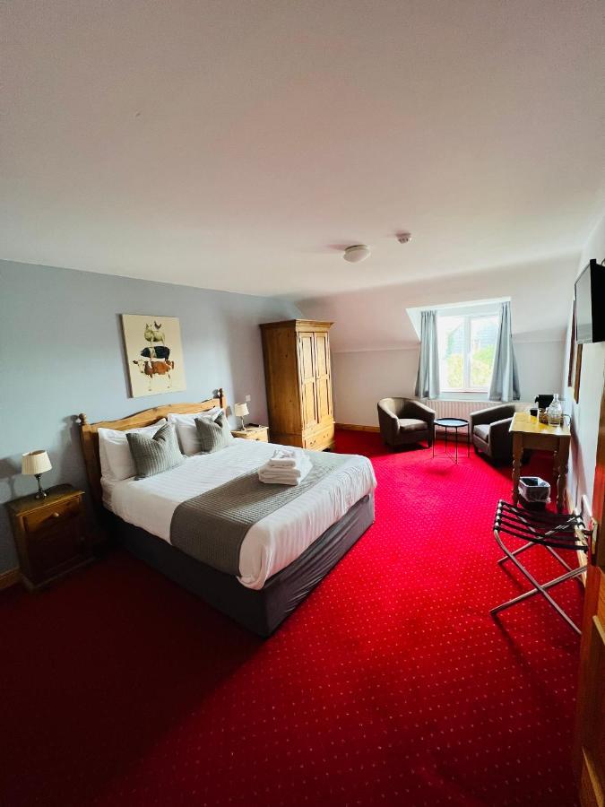 Dingle Marina Lodge Экстерьер фото